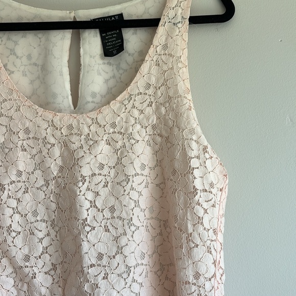 Aritzia pink lace blouse size small - Picture 3 of 6